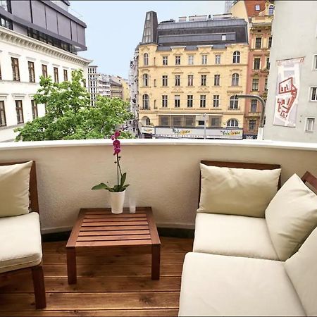 City Centre Klimts Balcony Wien Exterior foto