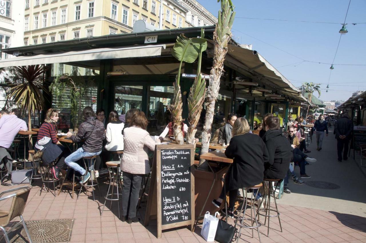 City Centre Klimts Balcony Wien Exterior foto